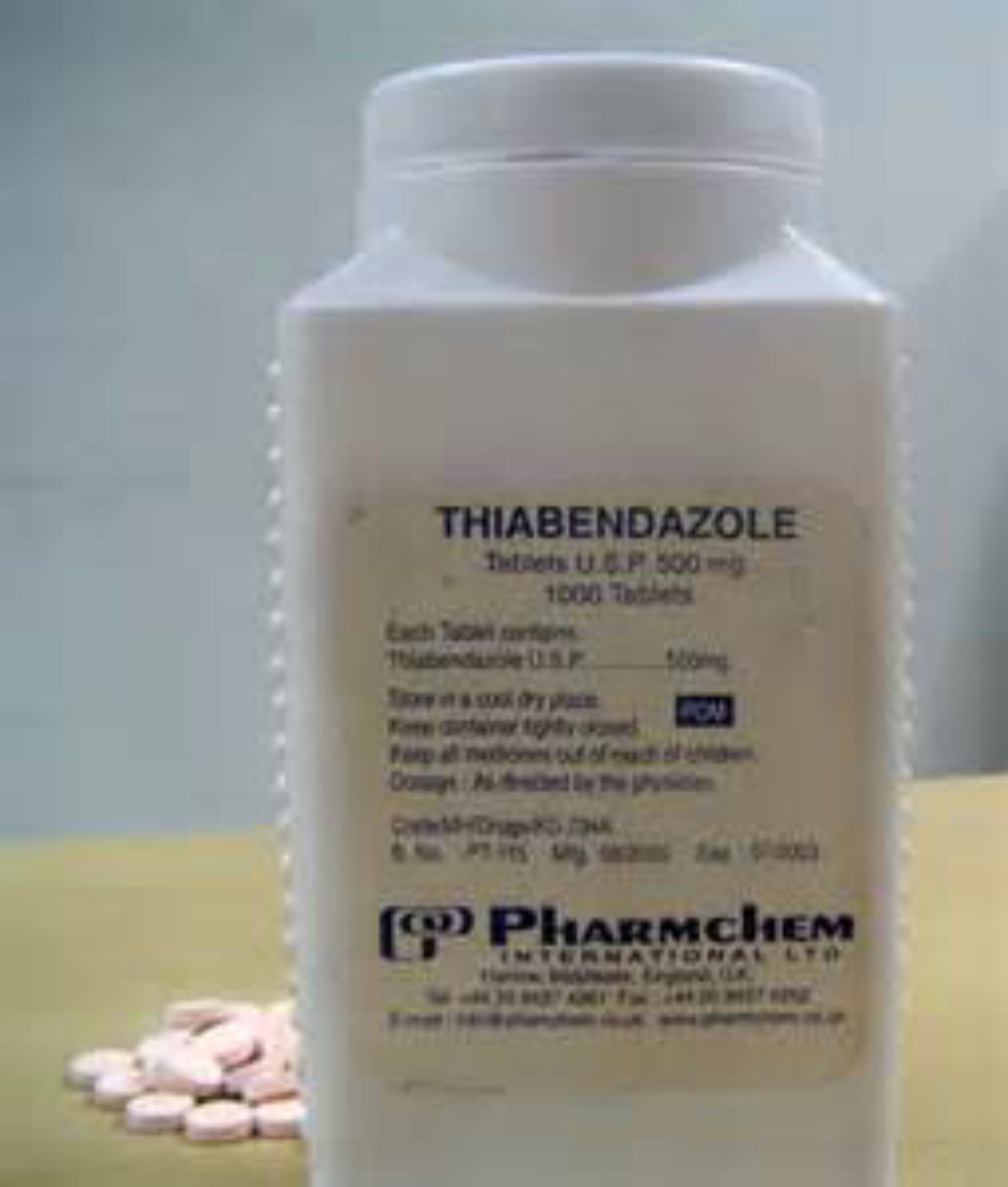 Тиабендазол купить. Минтезол (тиабендазол). Тиабендазол для животных. Минтезол таблетки. Тиабендазол для свиней.